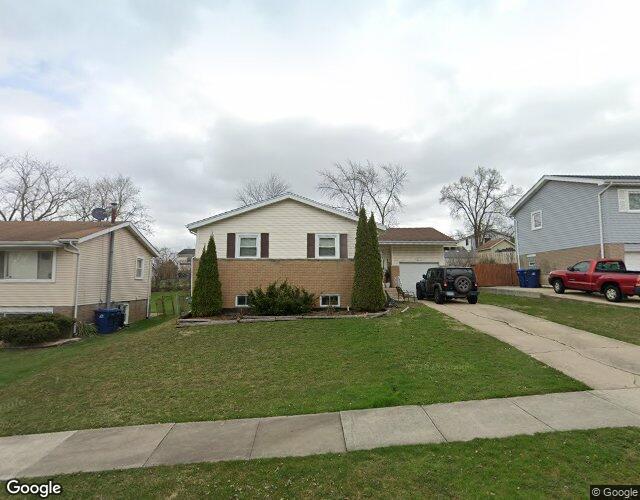 Hickory Hills, IL home purchased by Crosstown